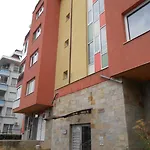 мур Apartamento *